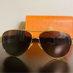 Tory Burch Aviator Sunglasses